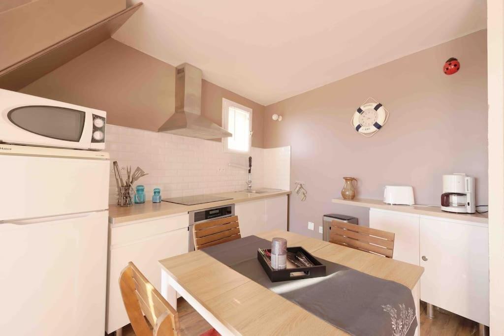 Appartamento Au Bord De L'Eau Fleury  Esterno foto